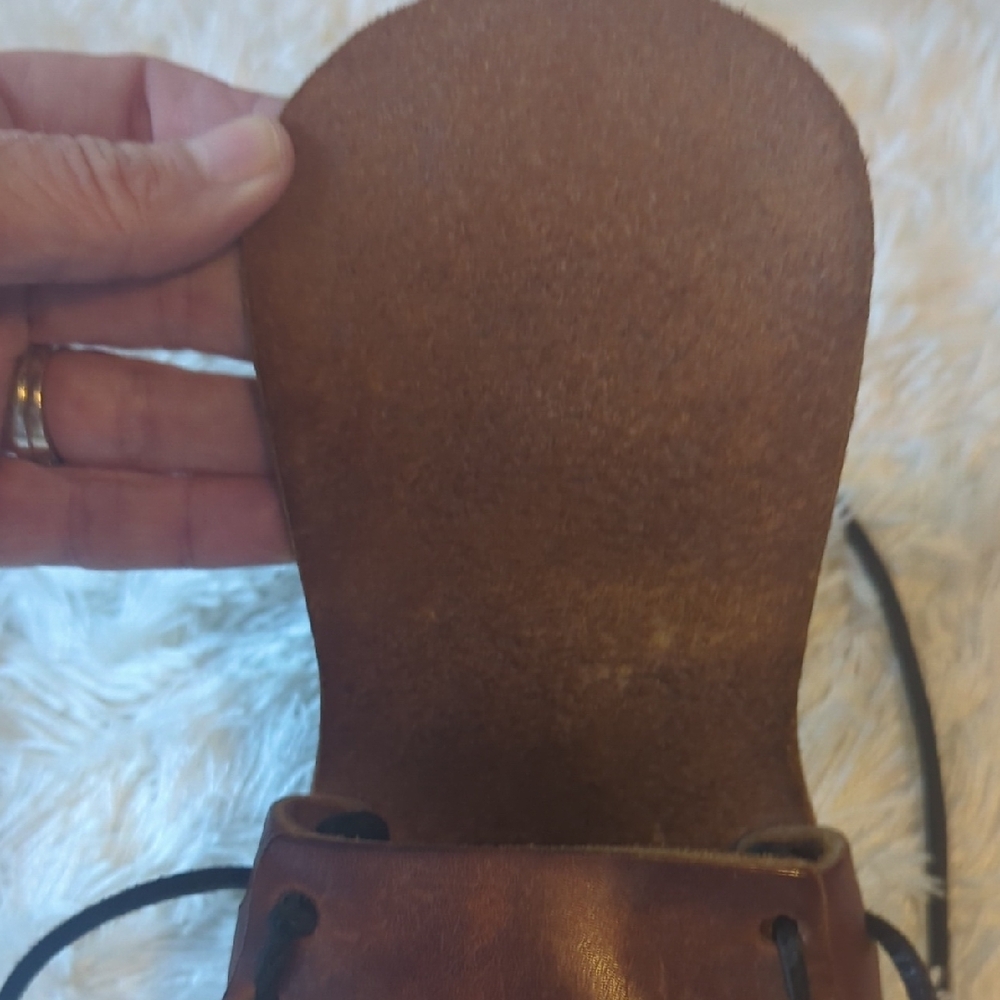 Vintage Hand Tooled Leather or cow hide shoulder bag Floral tooling, - Picture 6 of 11